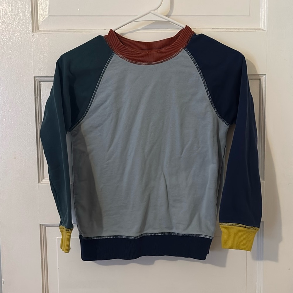 Color blocked Hanna Anderson sweatshirt